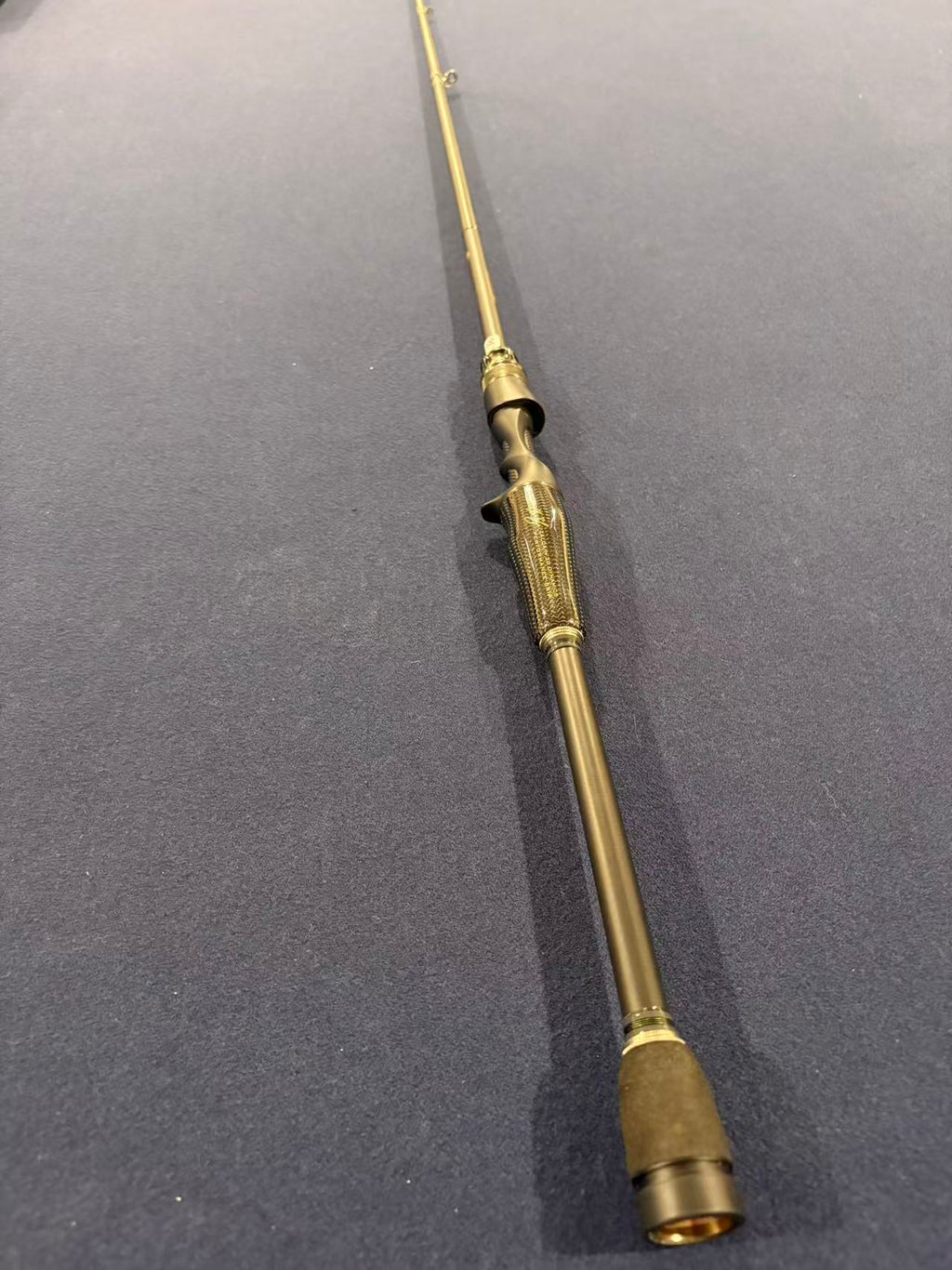 Megabass DESTROYER P5 (JDM) F5-70X MADBULL [Y008]