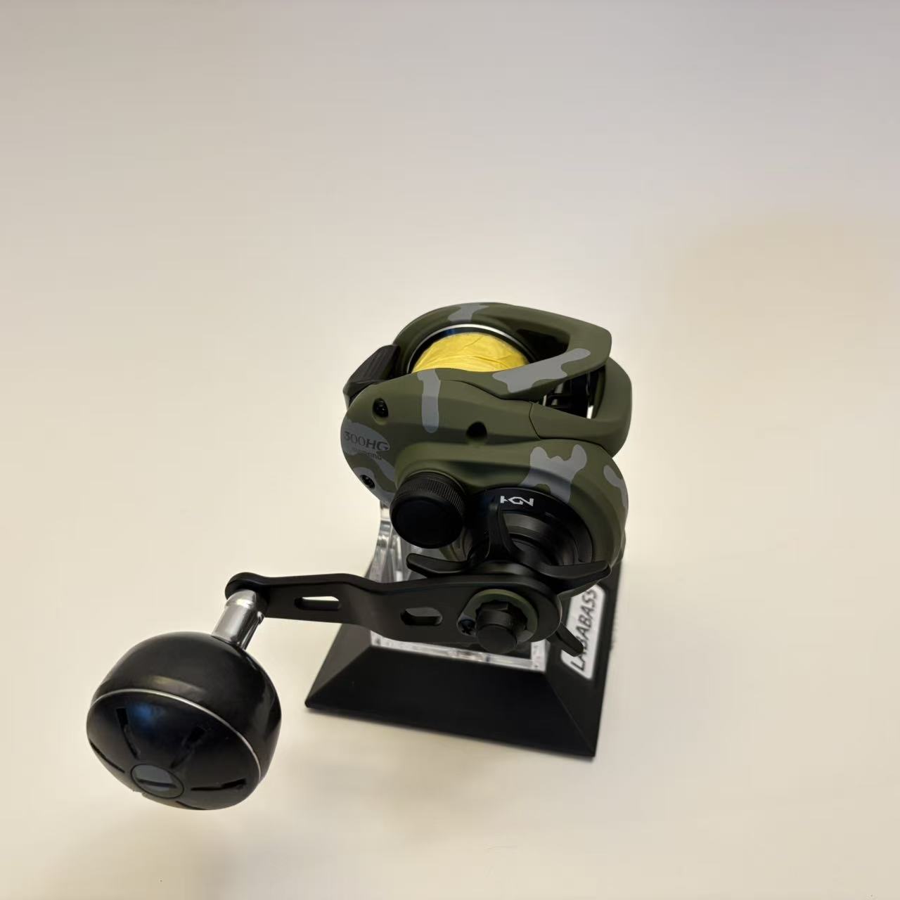 Shimano 17 Tranx 300HG – Peinture Camouflage Custom [Y024]