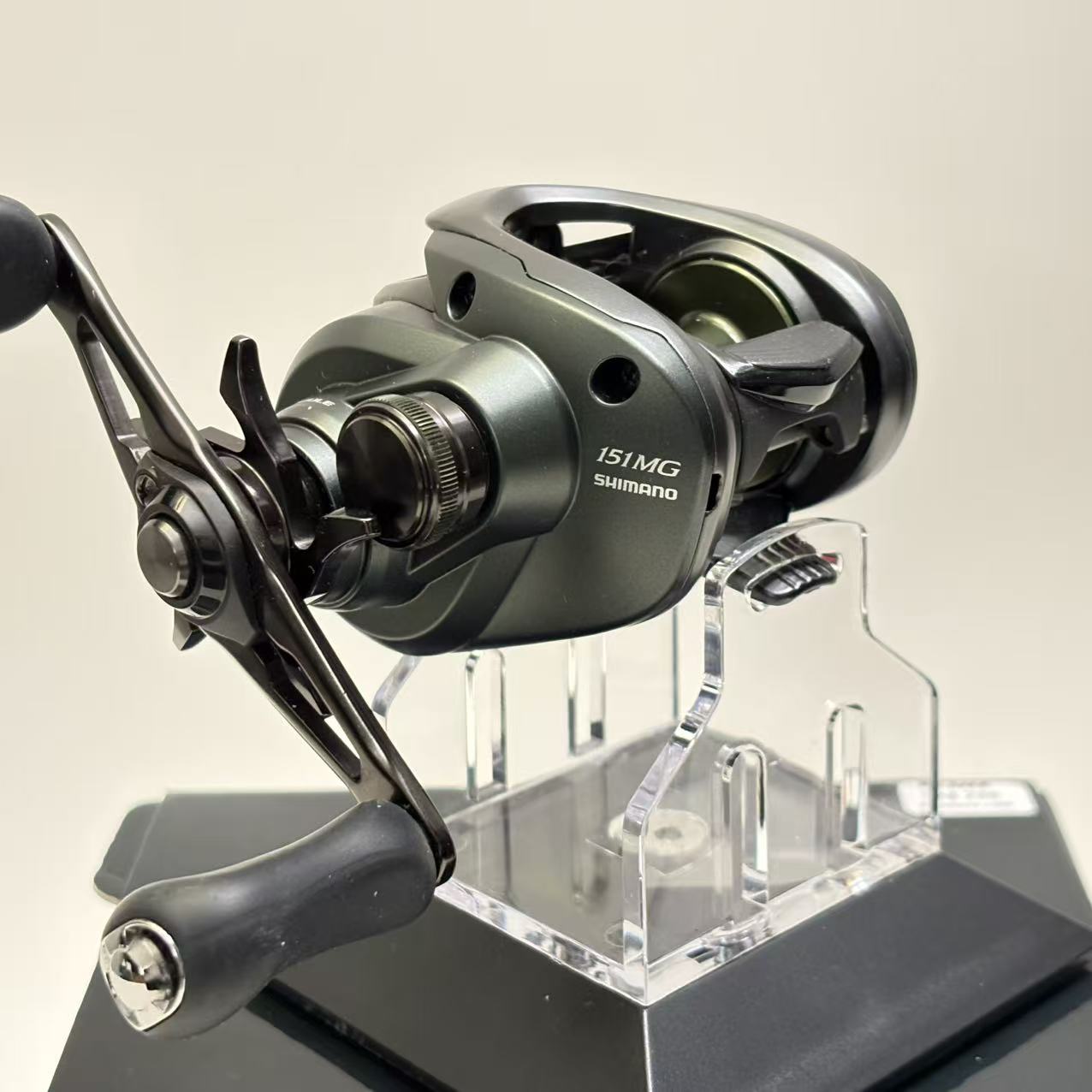 Shimano 25 Curado 151MG [Y044]