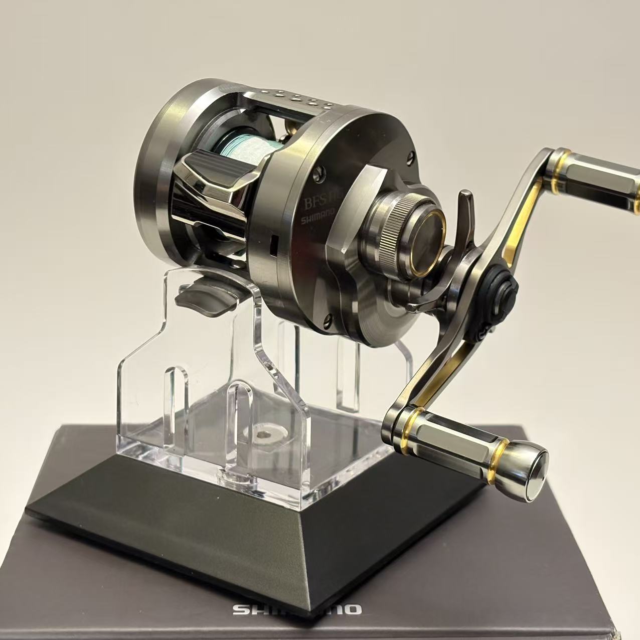 Shimano 23 Calcutta Conquest BFS HG [Y036]