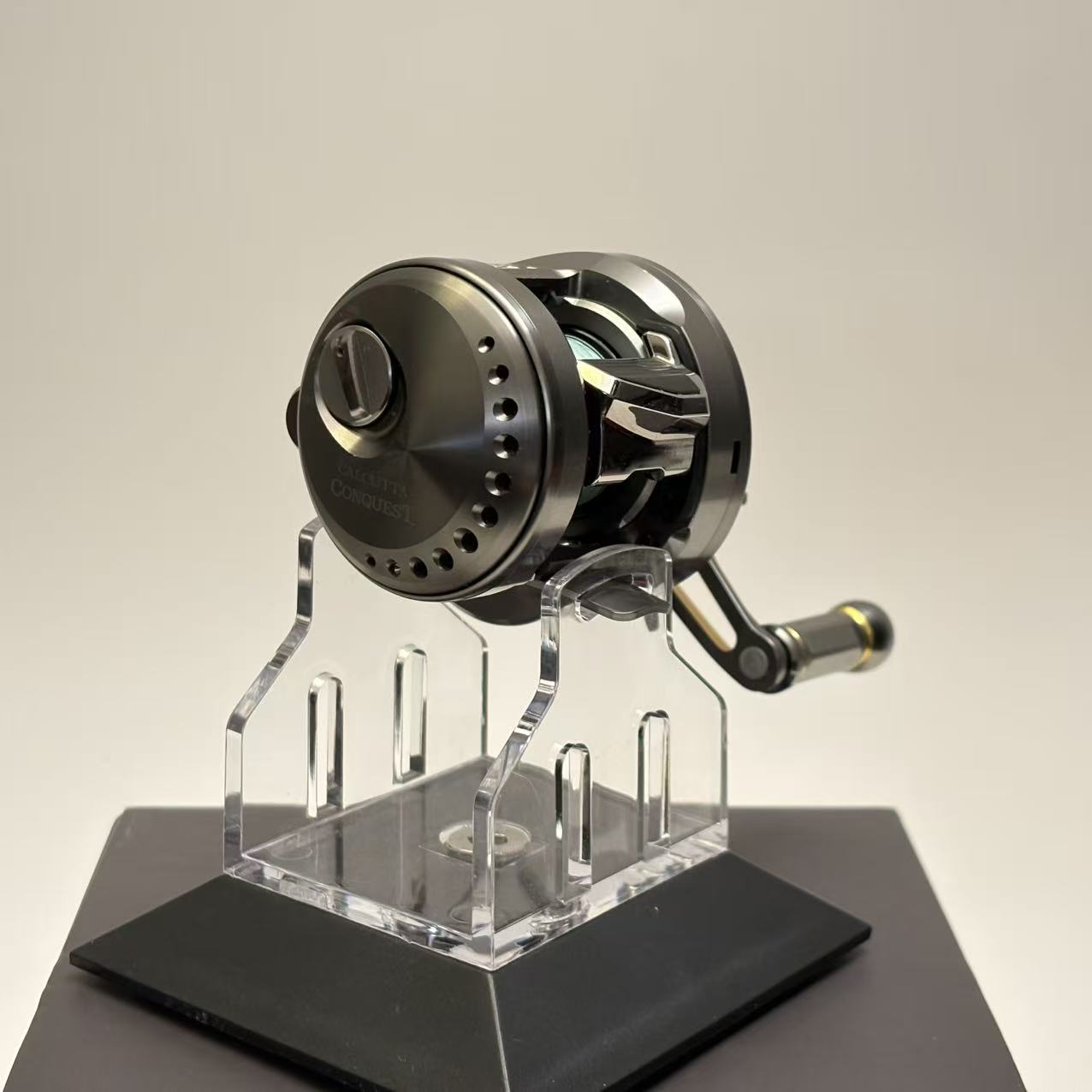 Shimano 23 Calcutta Conquest BFS HG [Y036]