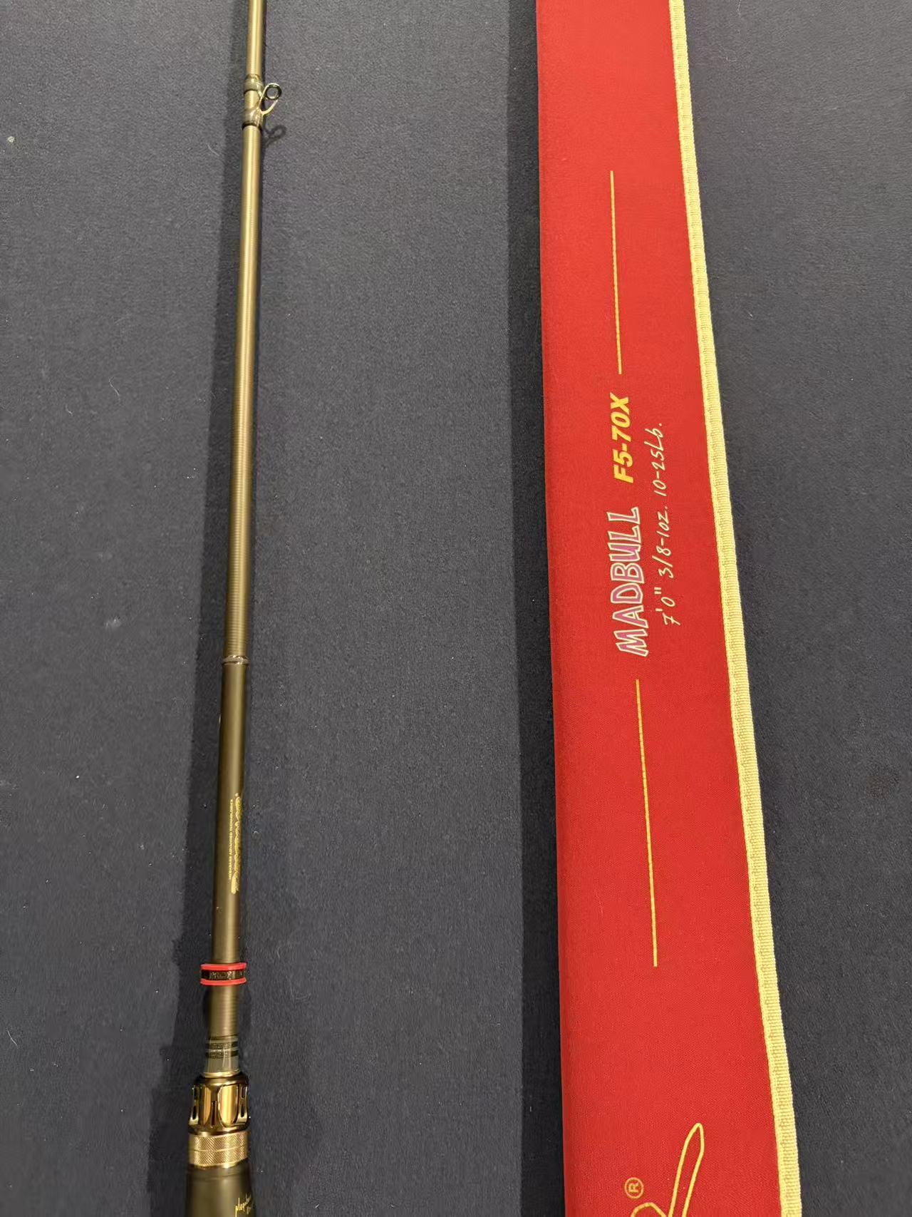 Megabass DESTROYER P5 (JDM) F5-70X MADBULL [Y049]