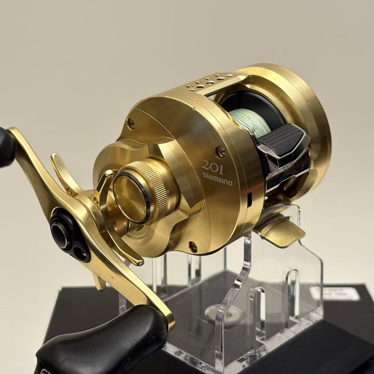 Shimano Calcutta Conquest 201 [Y059]