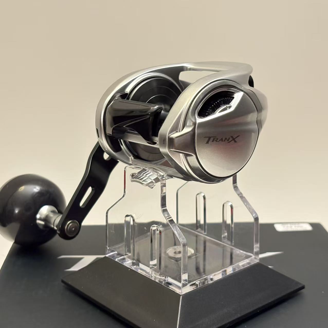 Shimano 26 Tranx 401HG B [Y077]