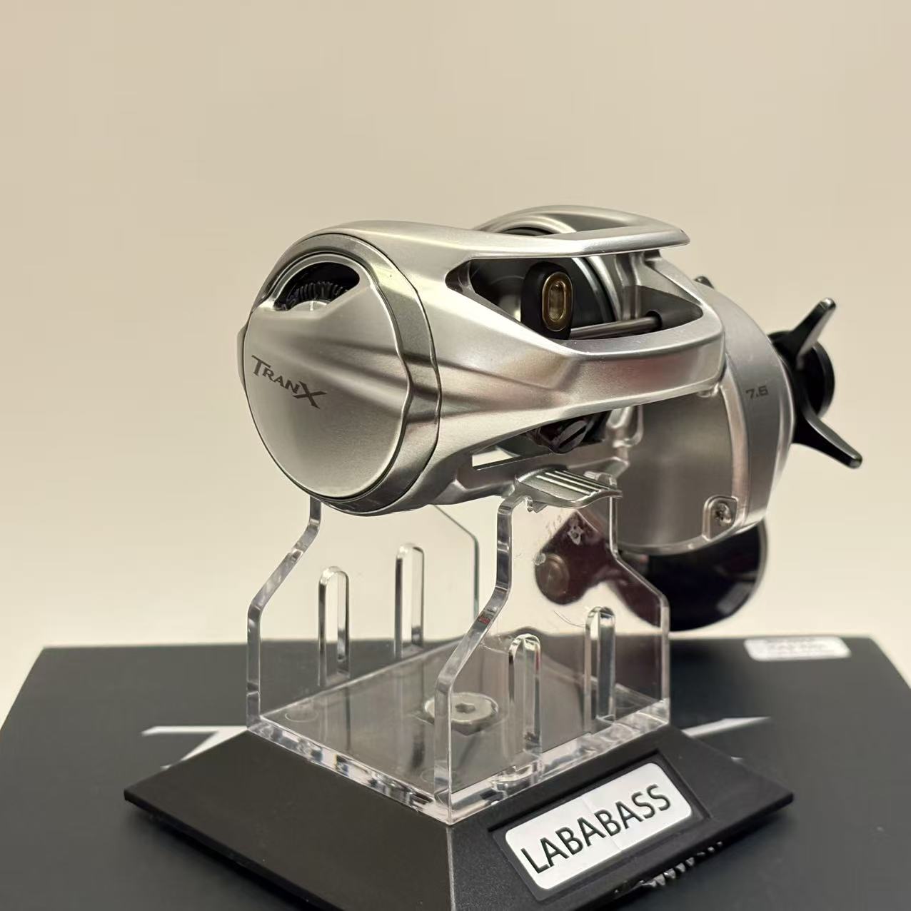 Shimano 26 Tranx 401HG B [Y077]