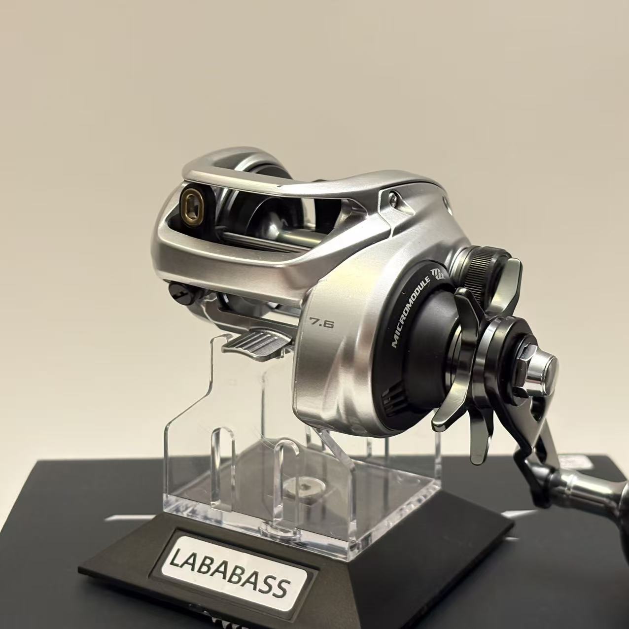 Shimano 26 Tranx 401HG B [Y077]