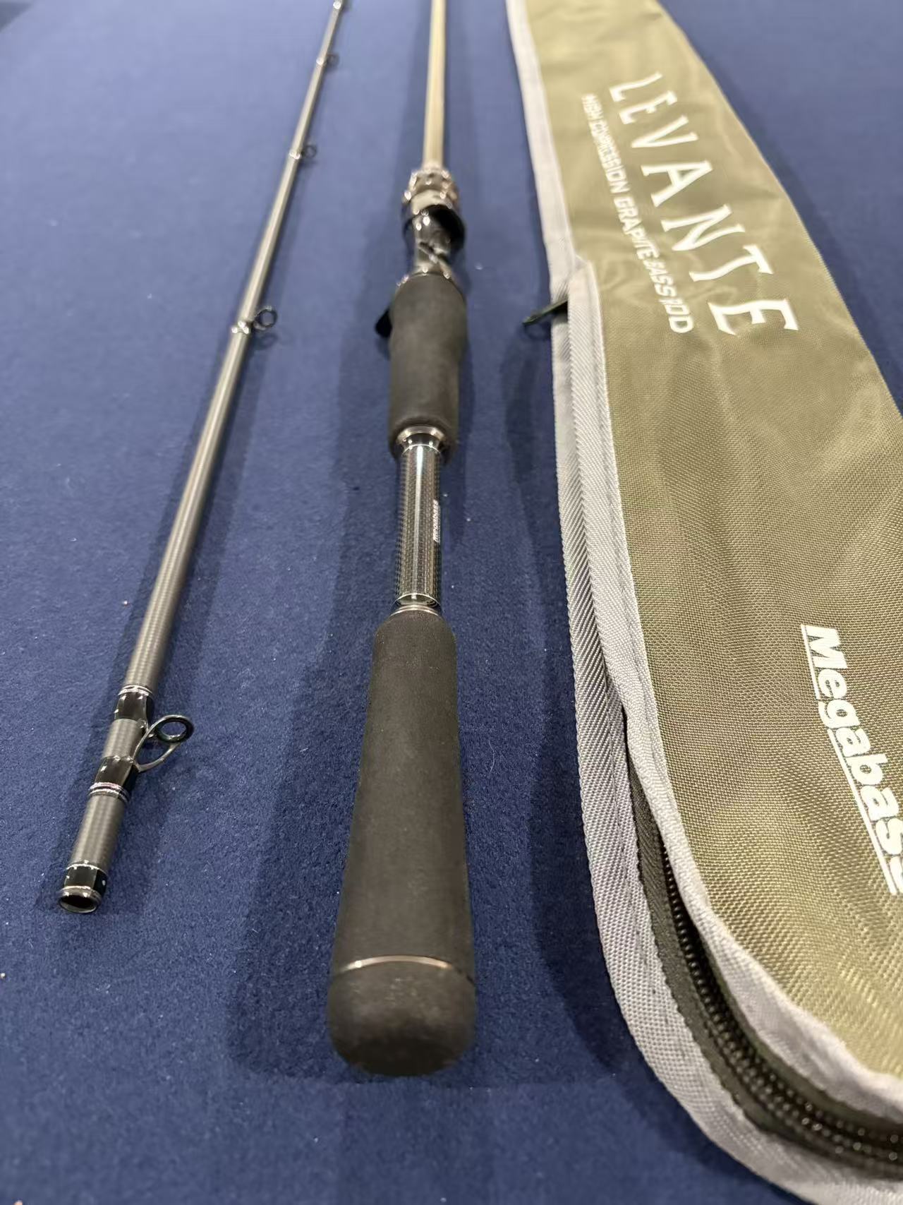 Megabass Levante Baitcasting F4-72LV 2P [Y081]