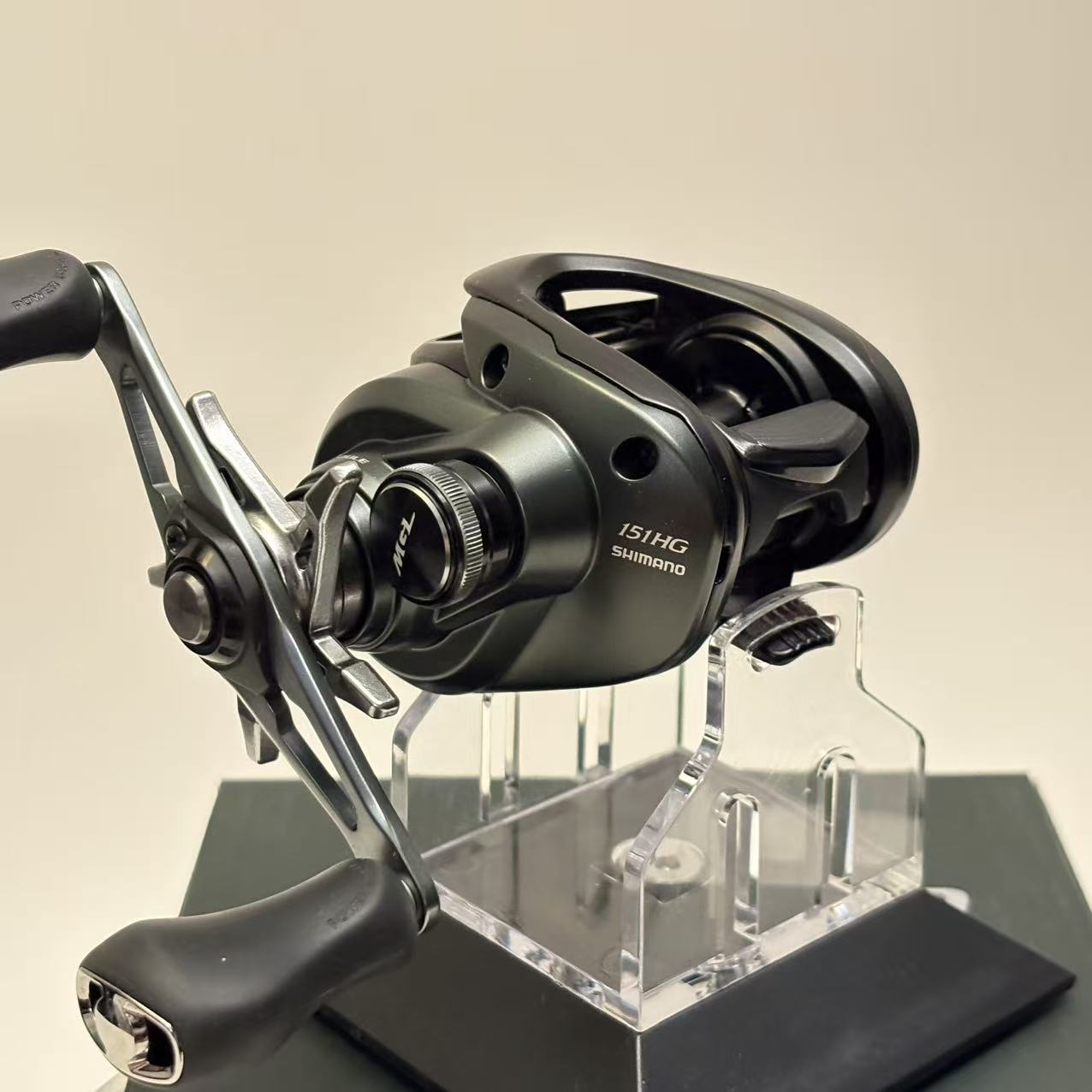 Shimano Curado MGL 151HG [Y106]