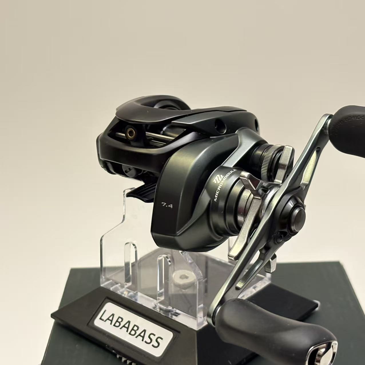 Shimano Curado MGL 151HG [Y106]