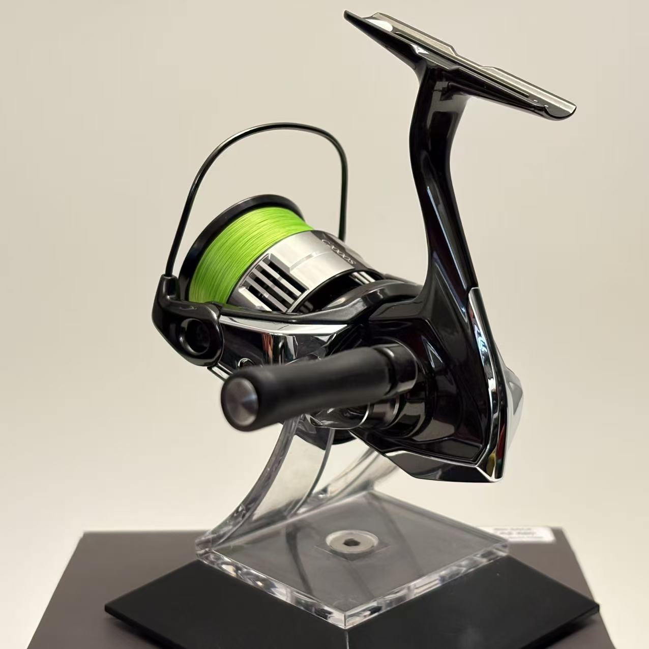 Shimano 23 Vanquish C2000S 【Y140】