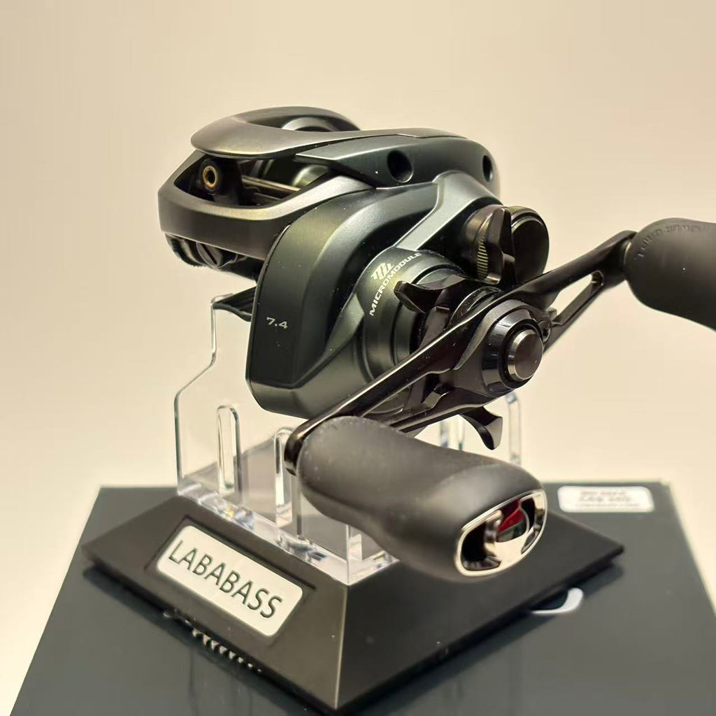 Shimano 25 Curado 151HG [Y149]
