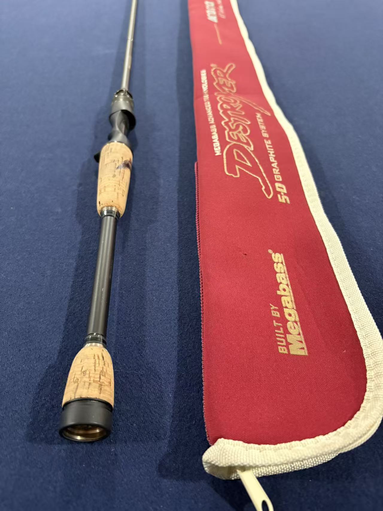 Megabass DESTROYER P5 (JDM) F4-65X ONETEN STICK [Y152]