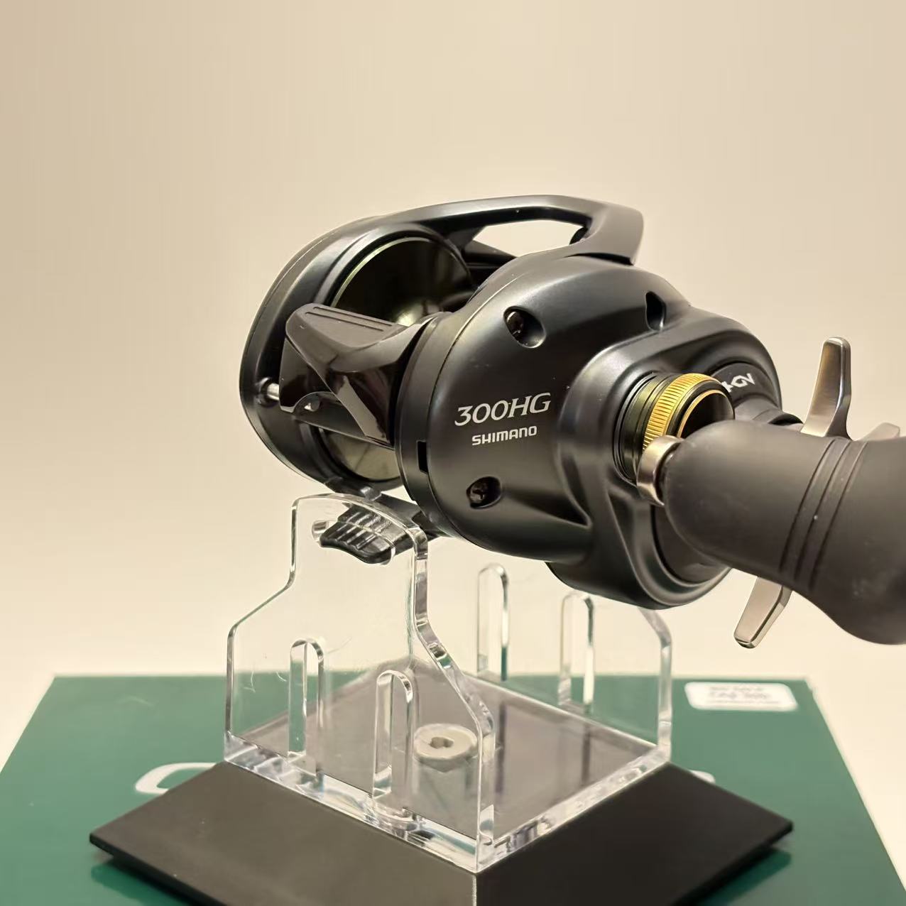 shimano curado 2001 A do it all reel to complete any anglers arsenal Shimano Curado 200 Green Baitcasting