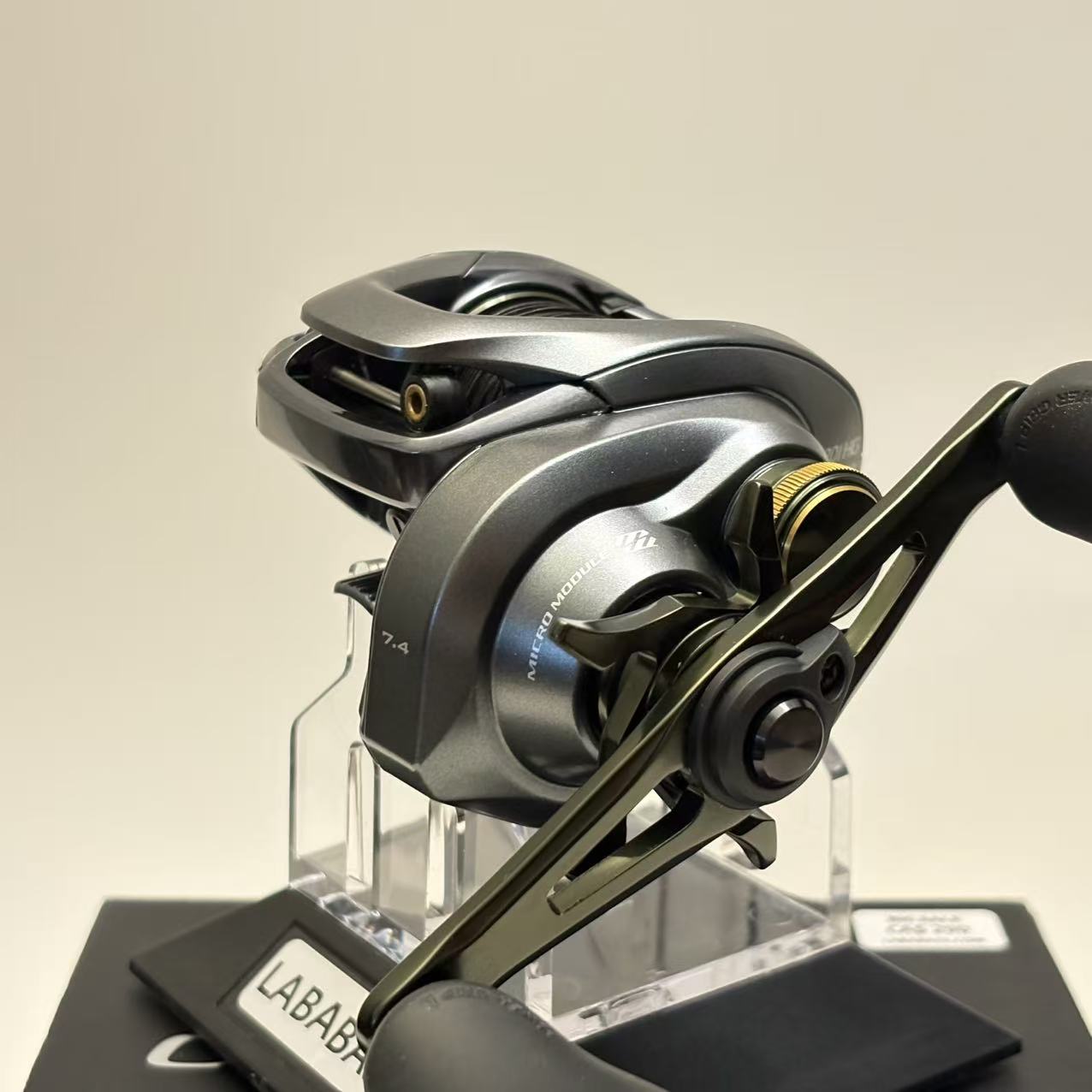 Shimano Curado DC 201HG [Y183]