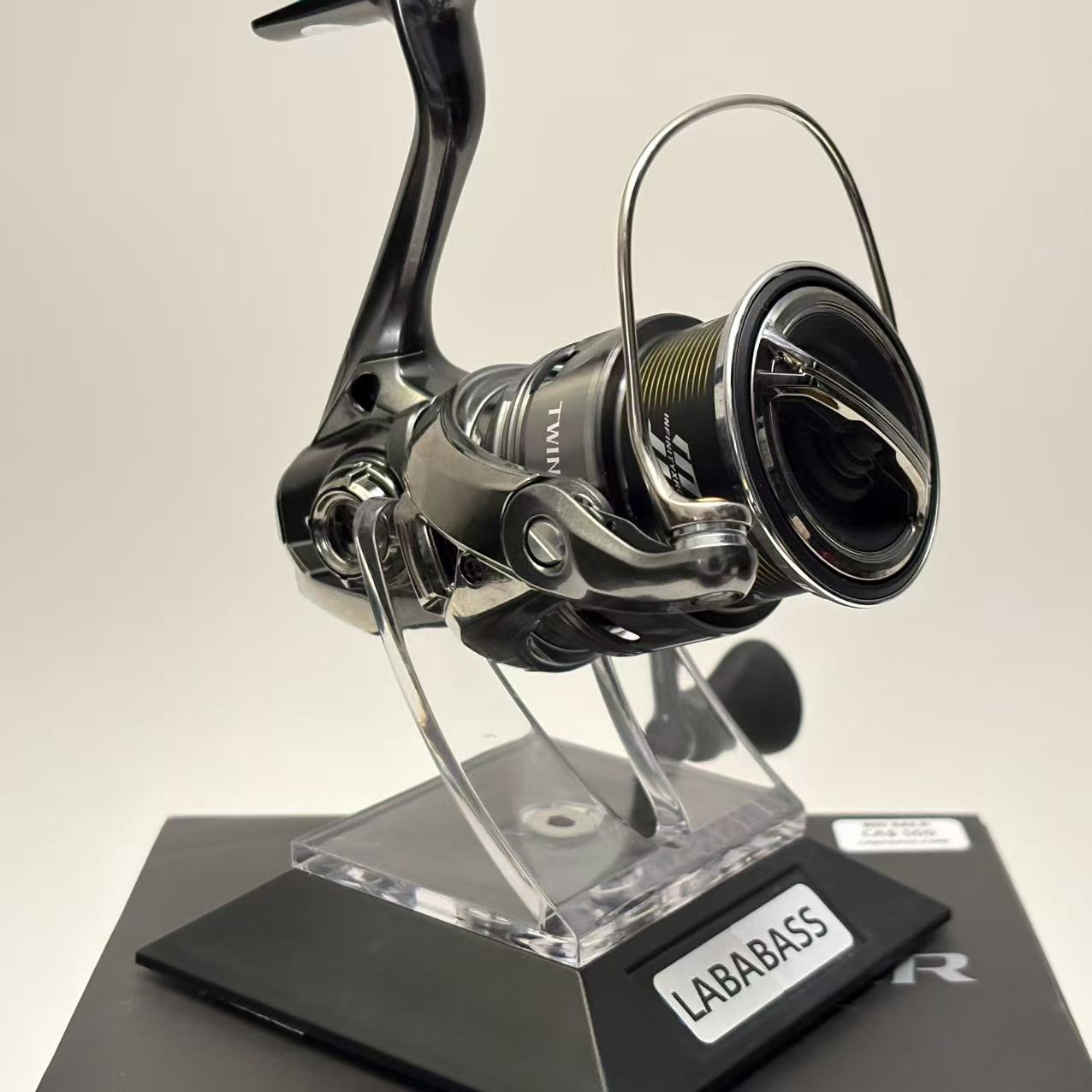 Shimano 24 Twin Power 2500SHG