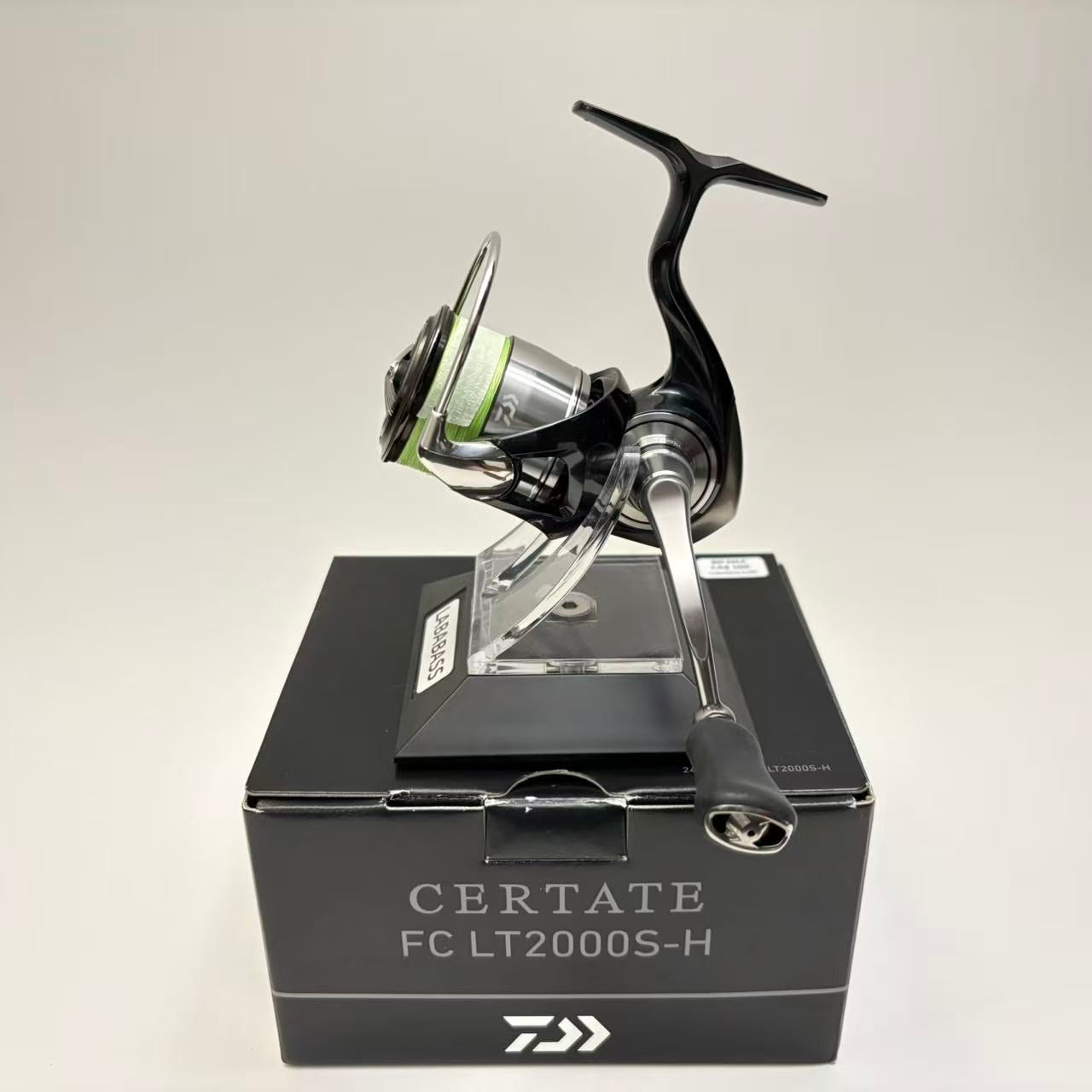 Daiwa 24 Certate FC LT2000S-H 【Y192】