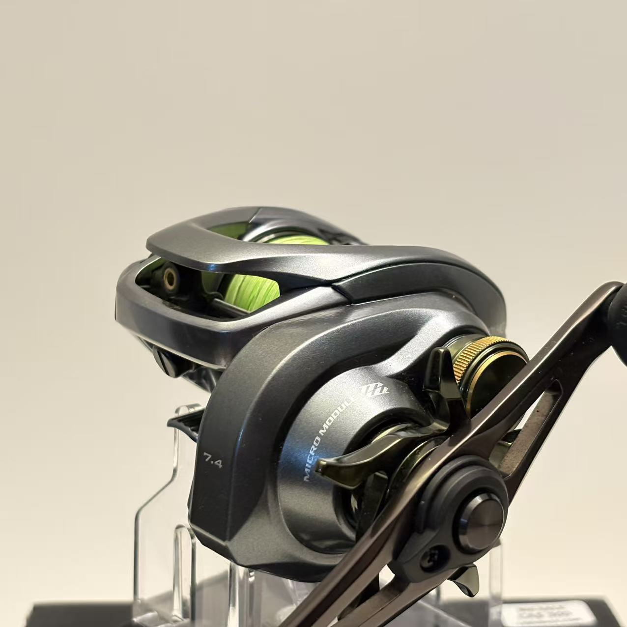 Shimano Curado DC 201HG [Y209]