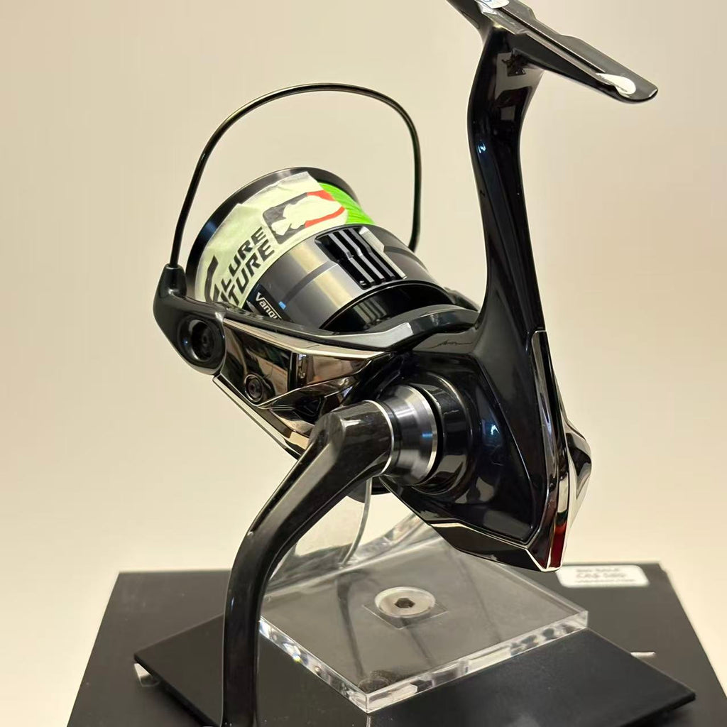 Shimano 26 Vanquish CE C2000SHG 【Y215】