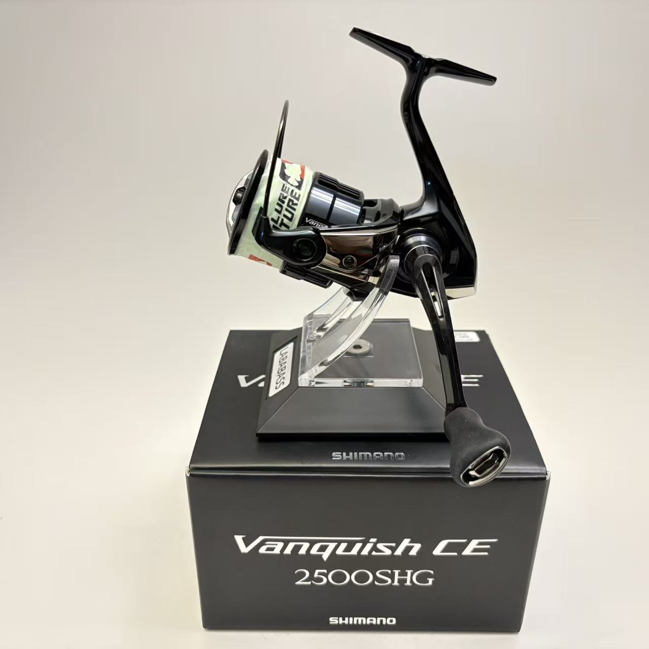 Shimano 26 Vanquish CE C2000SHG 【Y215】