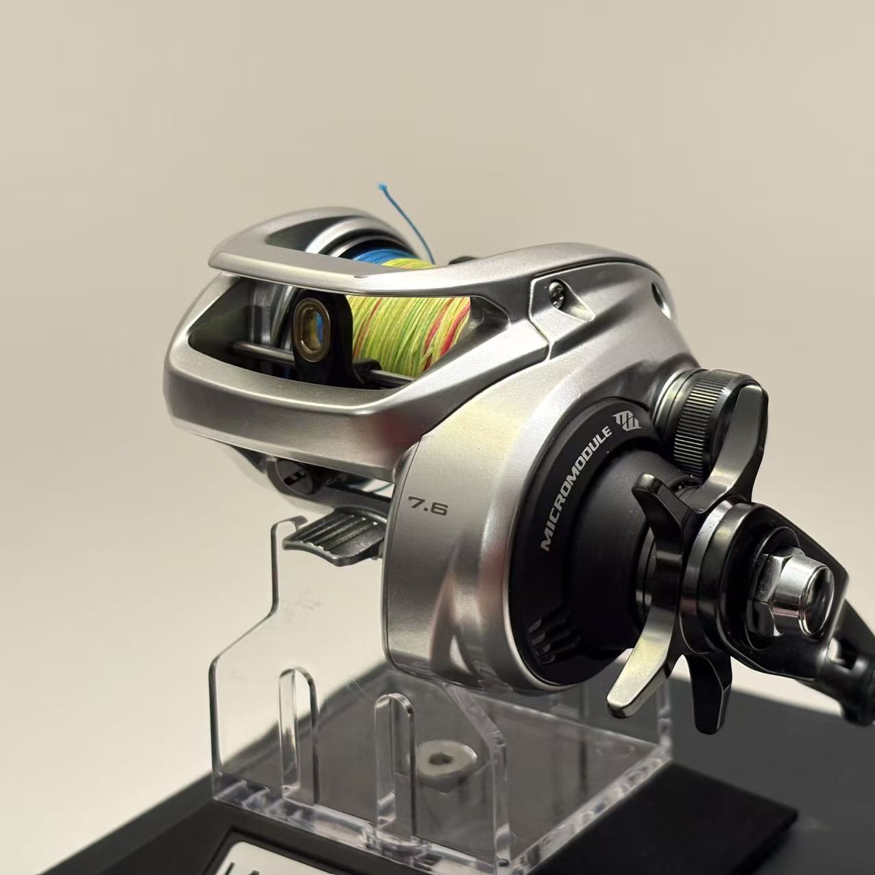 Shimano 26 Tranx 401HG B [Y264]