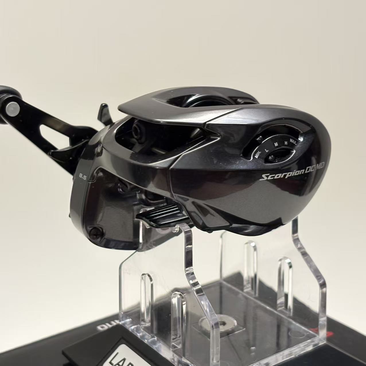 Shimano 26 Scorpion DC MD 200XG Right hand