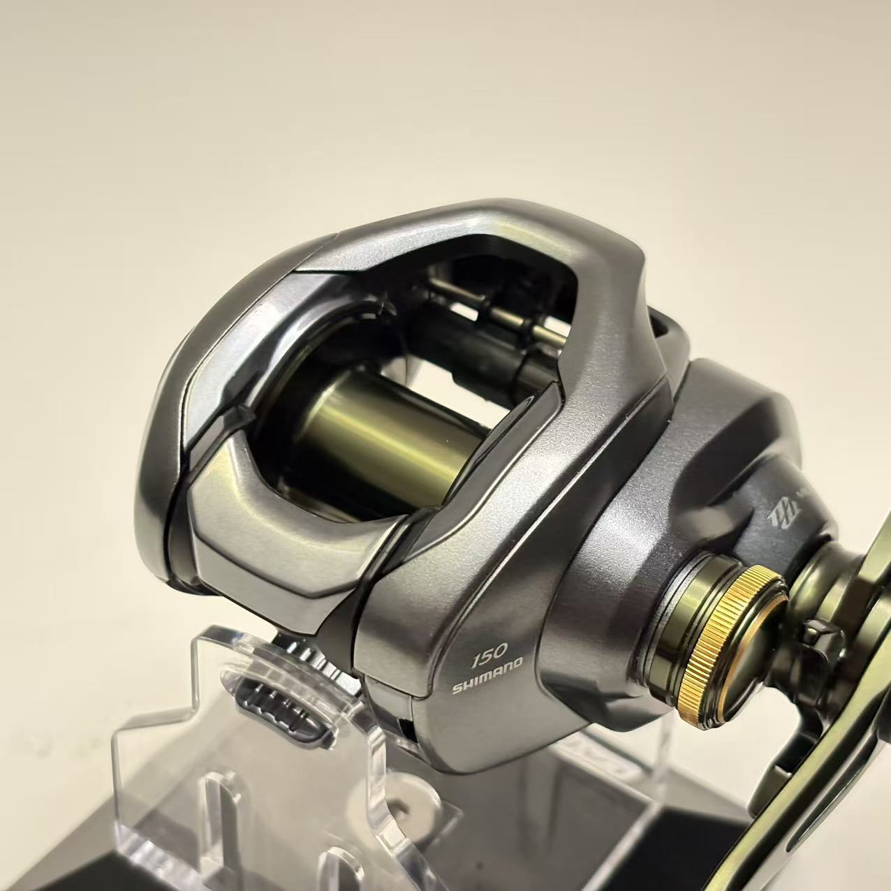 Shimano Curado DC 150 [Y267]