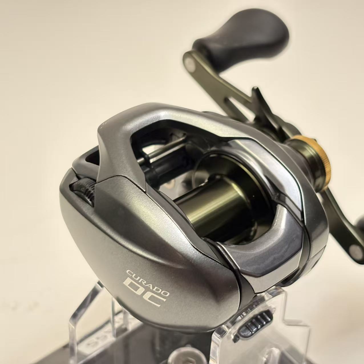 Shimano Curado DC 150 [Y267]