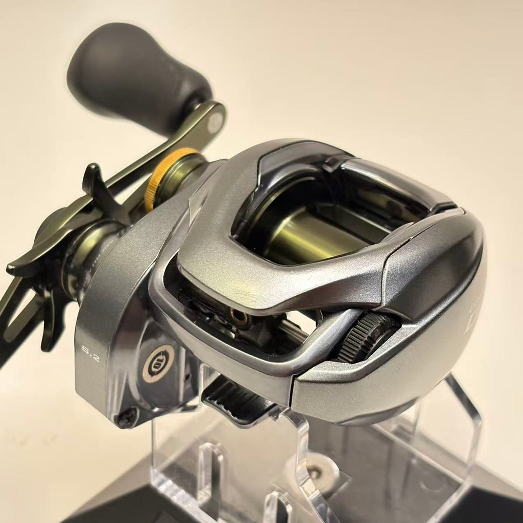 Shimano Curado DC 150 [Y267]