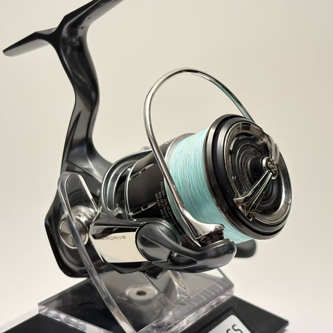 Daiwa 24 Luvias PC LT 2500 [Y275]