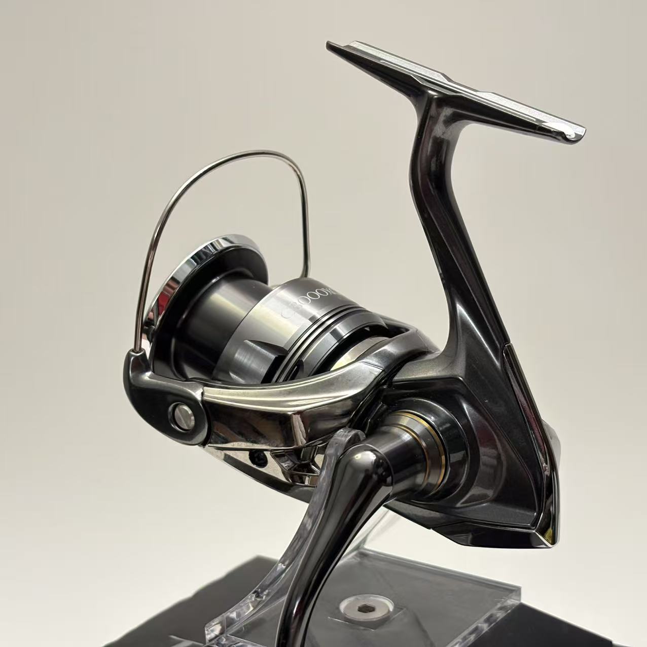 Shimano 24 Twin Power C3000XG [Y266]