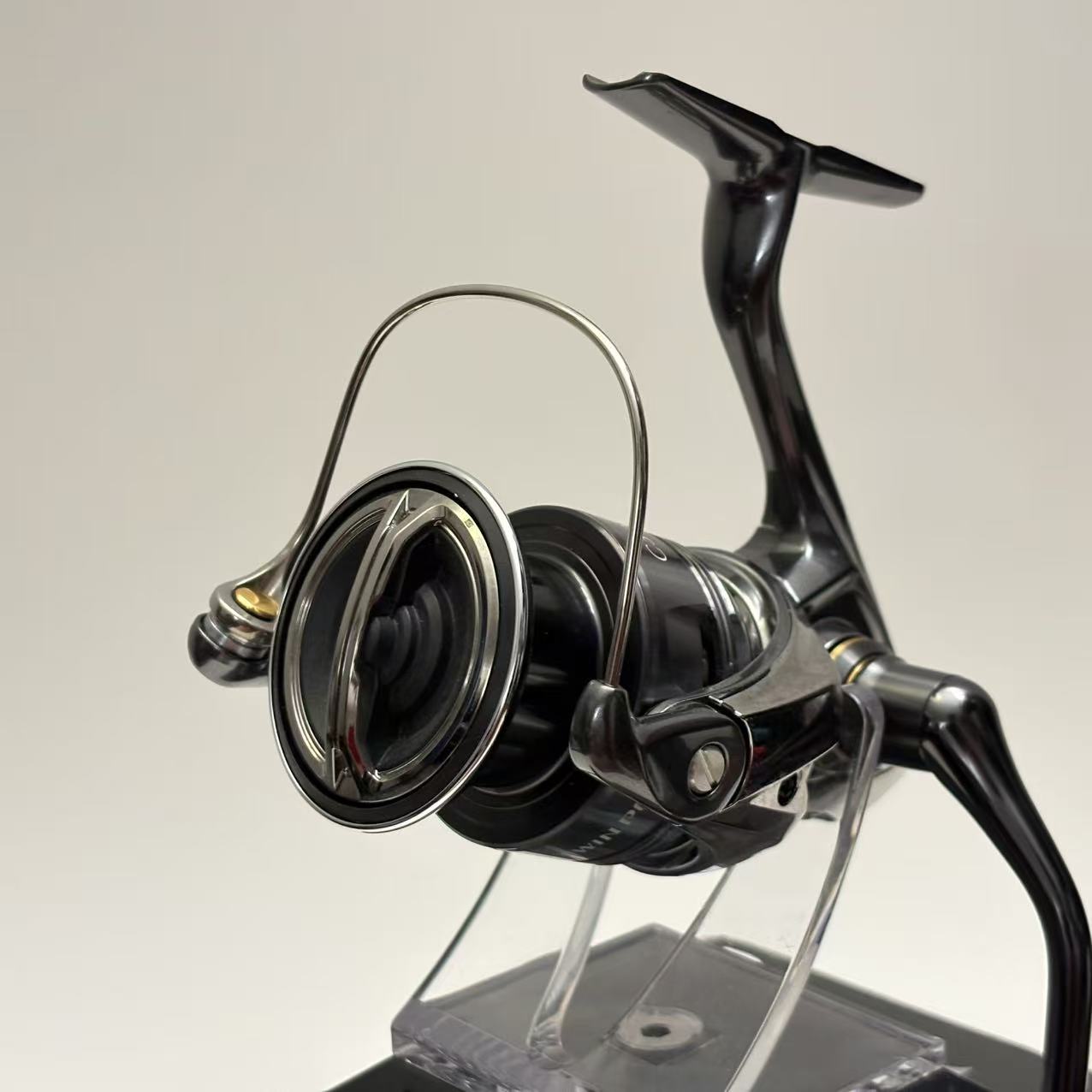 Shimano 24 Twin Power C3000XG [Y266]