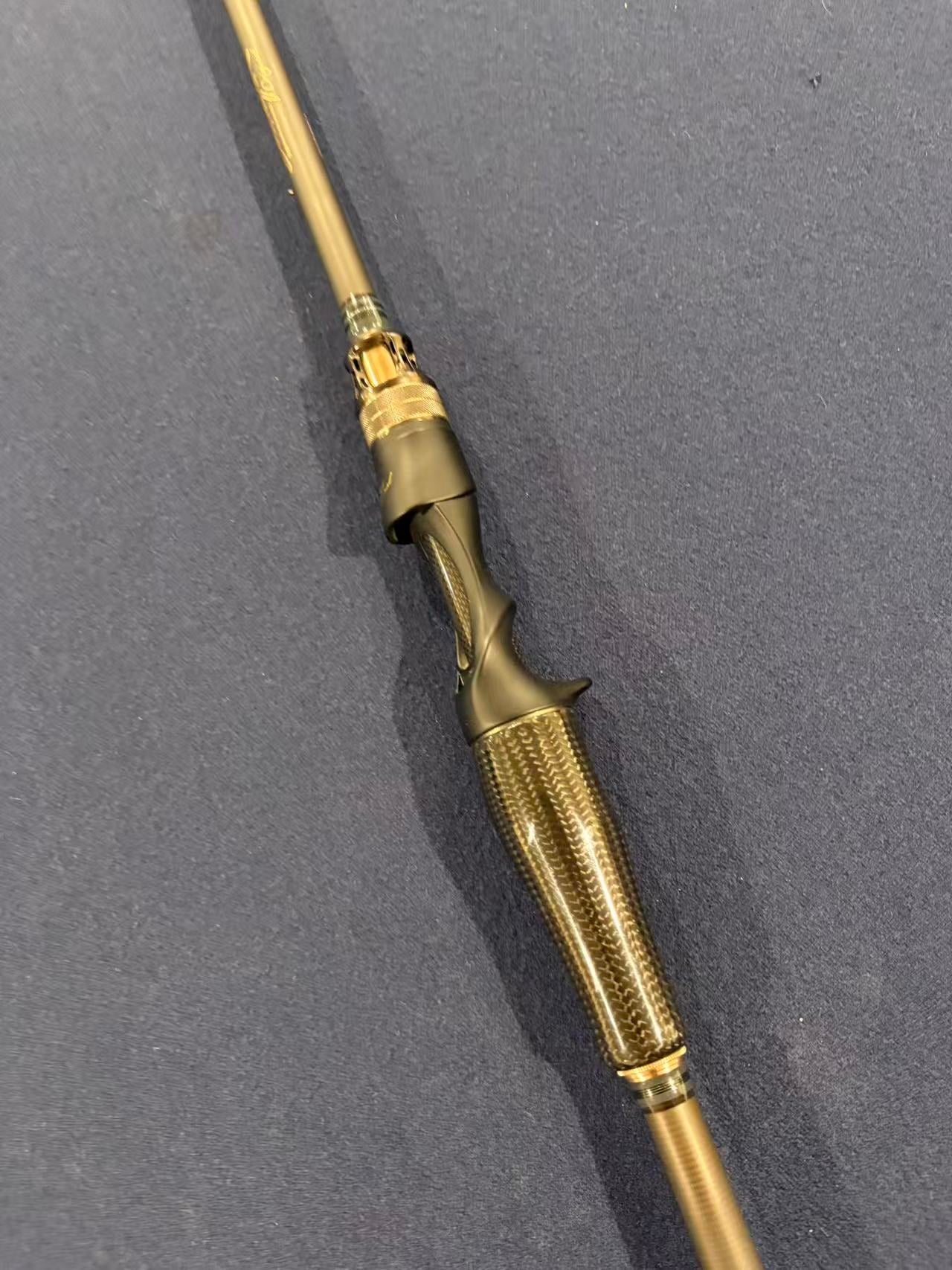 Megabass DESTROYER P5 (JDM) F5-70X MADBULL [Y292]