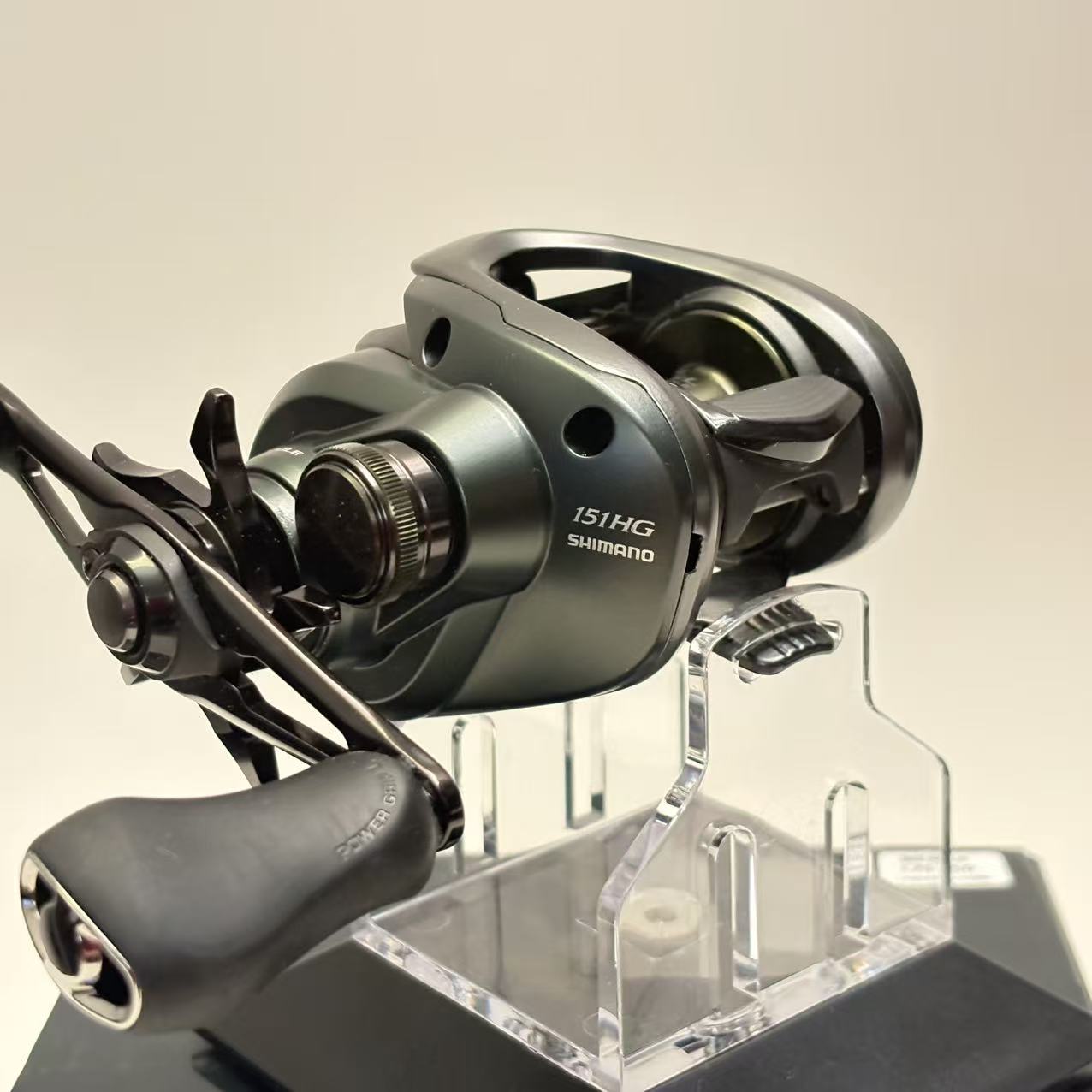 Shimano 25 Curado 151HG [Y277]