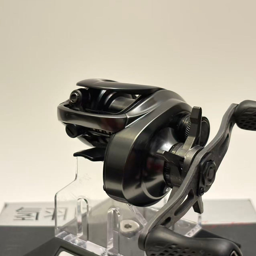 Nako Flight Feather FF0 SFS Super Finess System Baitcasting Reel left [Y293]