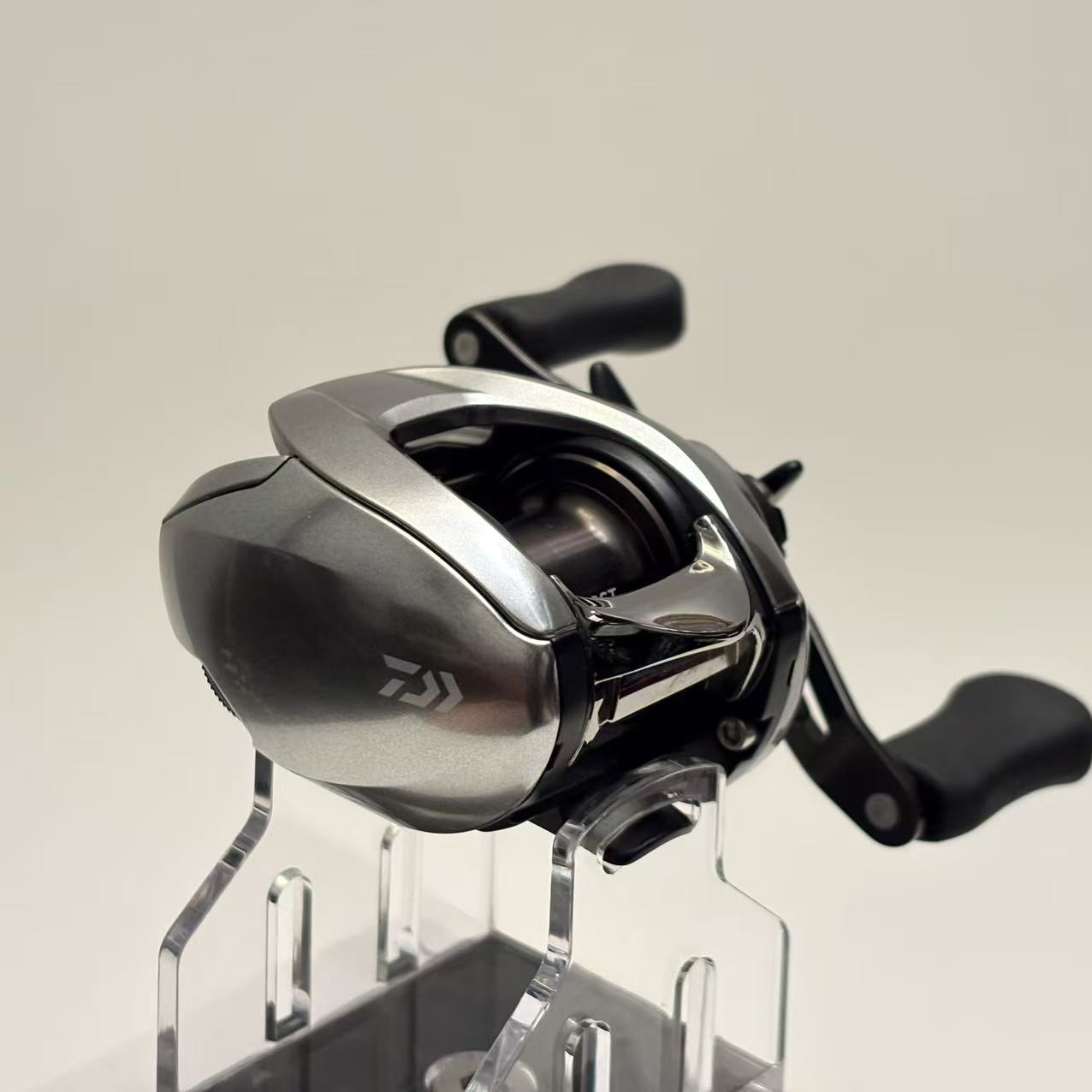 Daiwa Zillion SV TW 100H [Y295]