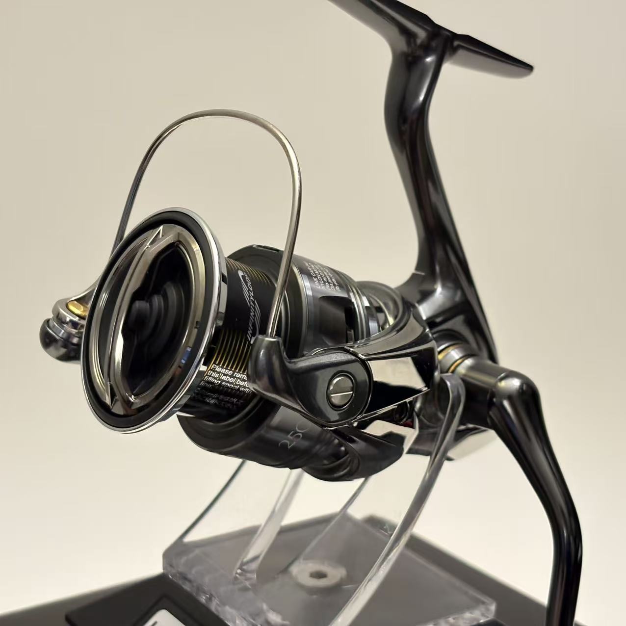 Shimano 24 Twin Power 2500 [Y302]