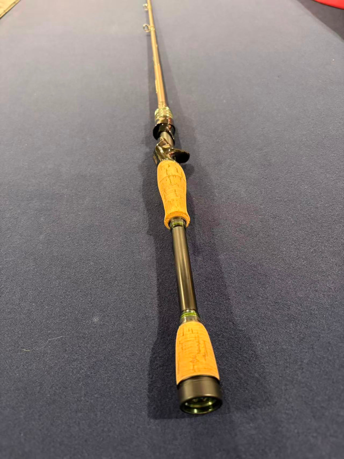 Megabass Orochi X10 F4-68XT Jabberwock  1 Piece Baitcasting [Y332]