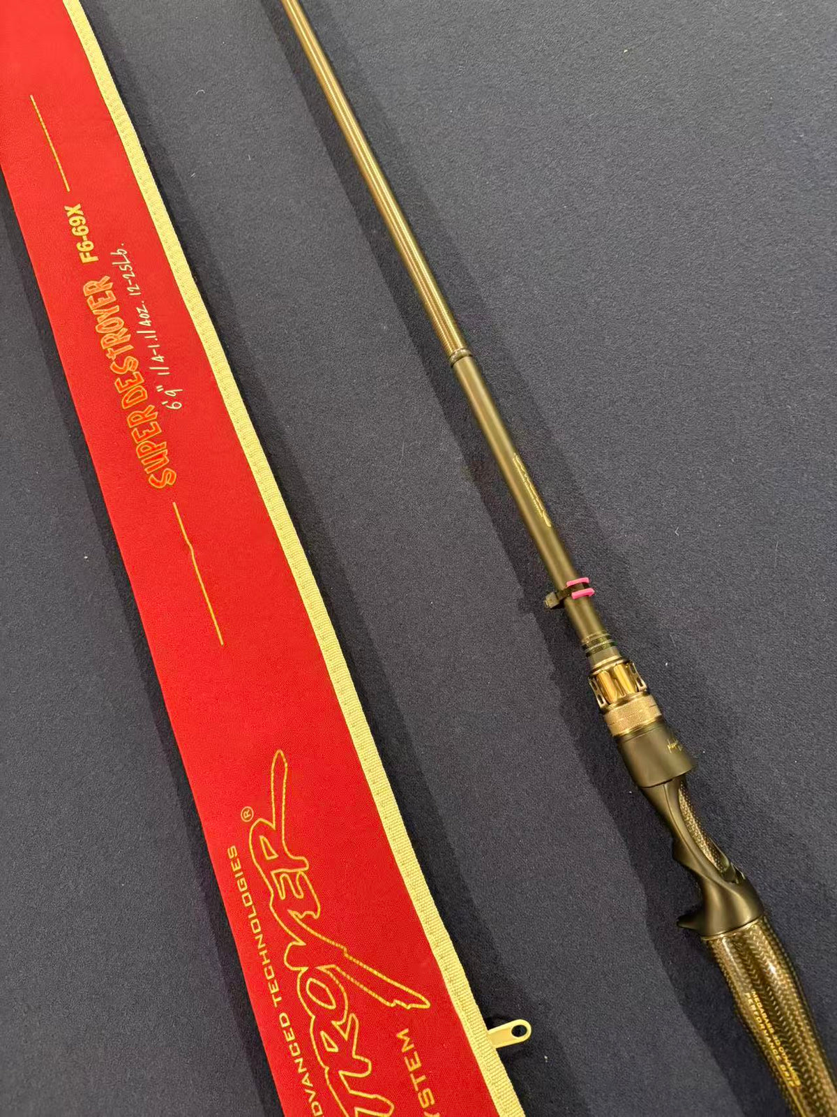 Megabass DESTROYER P5 (JDM) F6-69X SUPER DESTROYER [Y339]