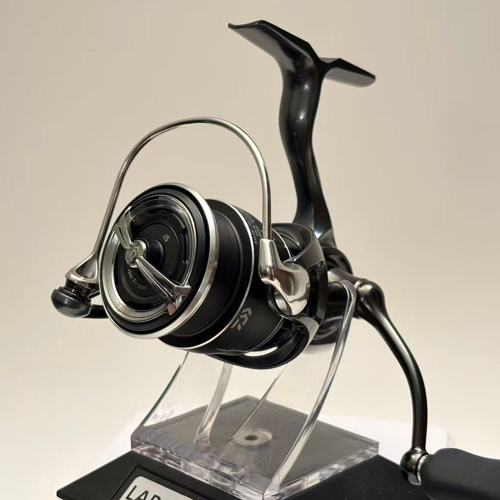 Daiwa 24 Luvias ST SF2500SS-H