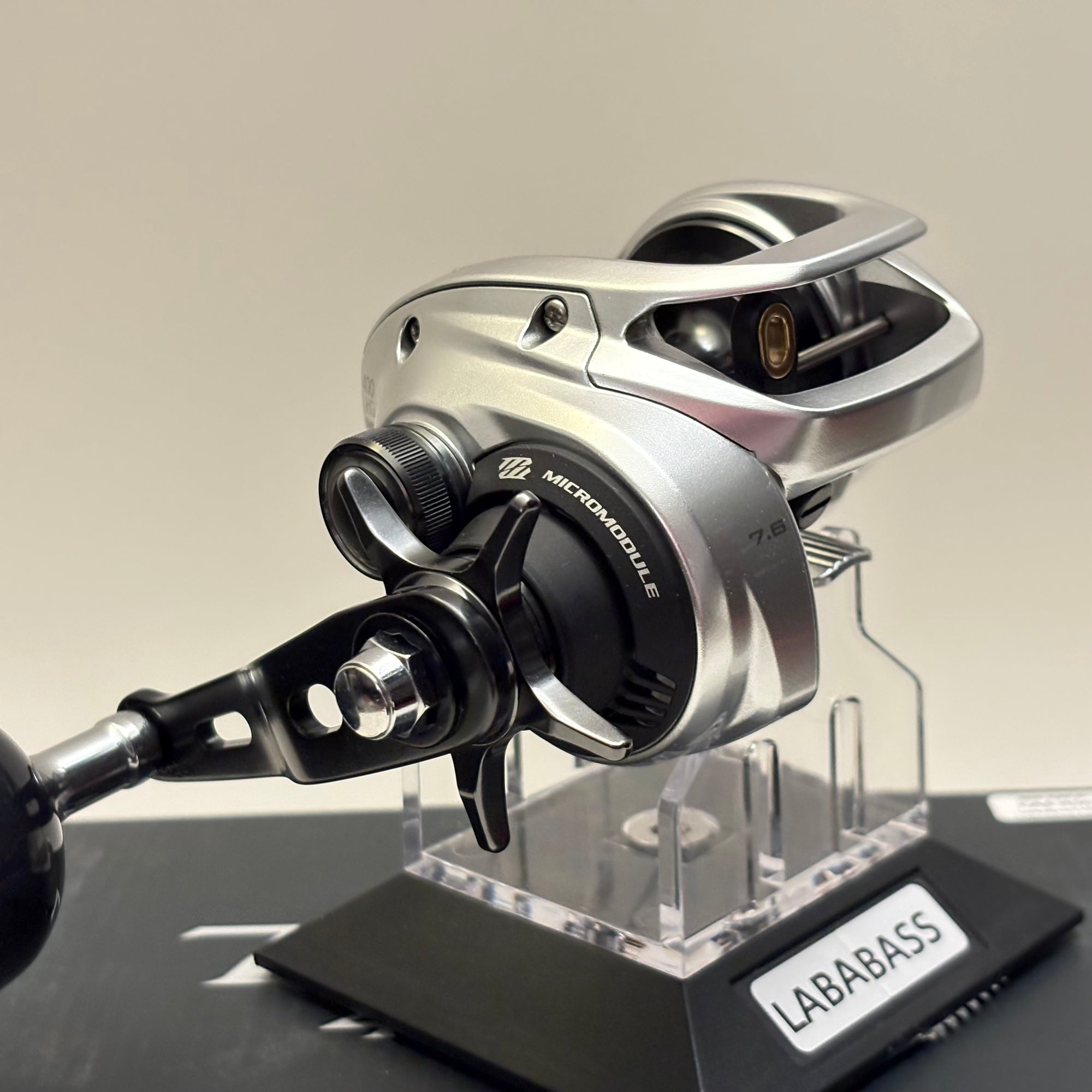 Shimano 26 Tranx 400HG B
