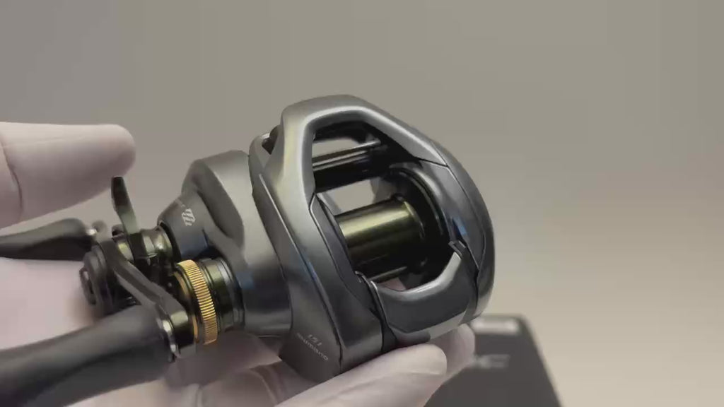 Shimano Curado DC 151 [Y206]