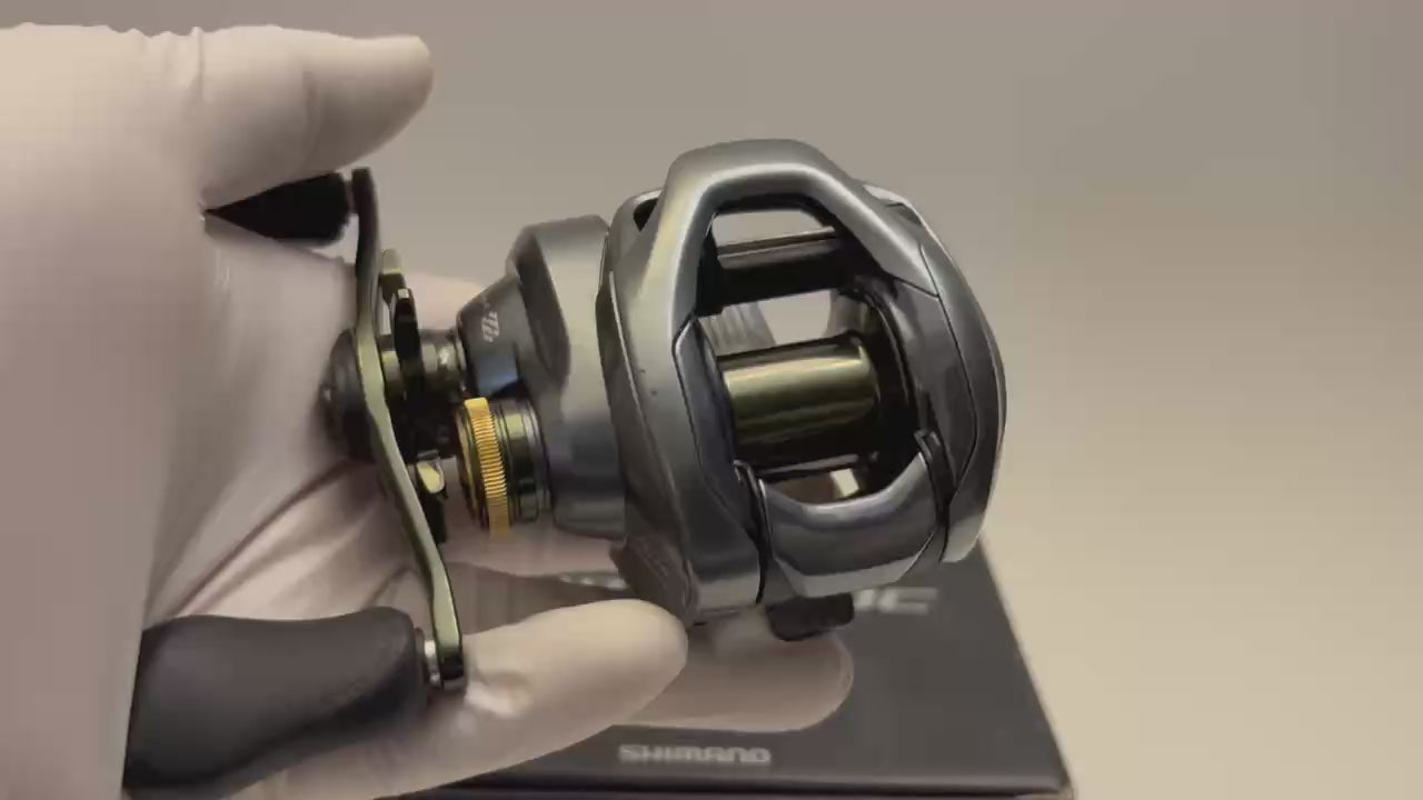 Shimano Curado DC 151HG [Y171]