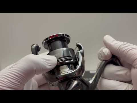 Shimano 24 Twin Power C3000XG [Y266]